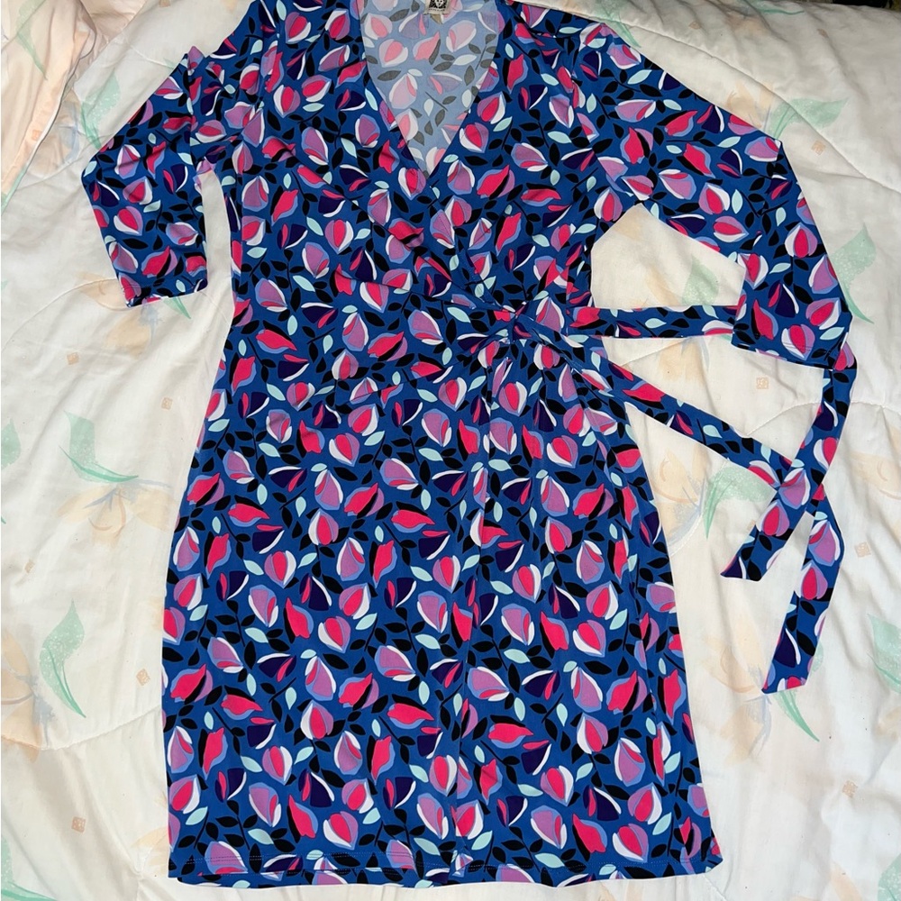 Anne Klein does Diane Von Furstenberg